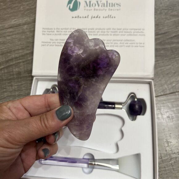 NEW MoValues Original Jade Roller & Gua Sha Facial Tools Kit NEW IN BOX Purple - Picture 8 of 14
